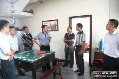 乌鸦海滩镇（安庆省安庆市望江县吴W市）