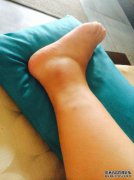如果我扭伤的脚踝肿了怎么办？